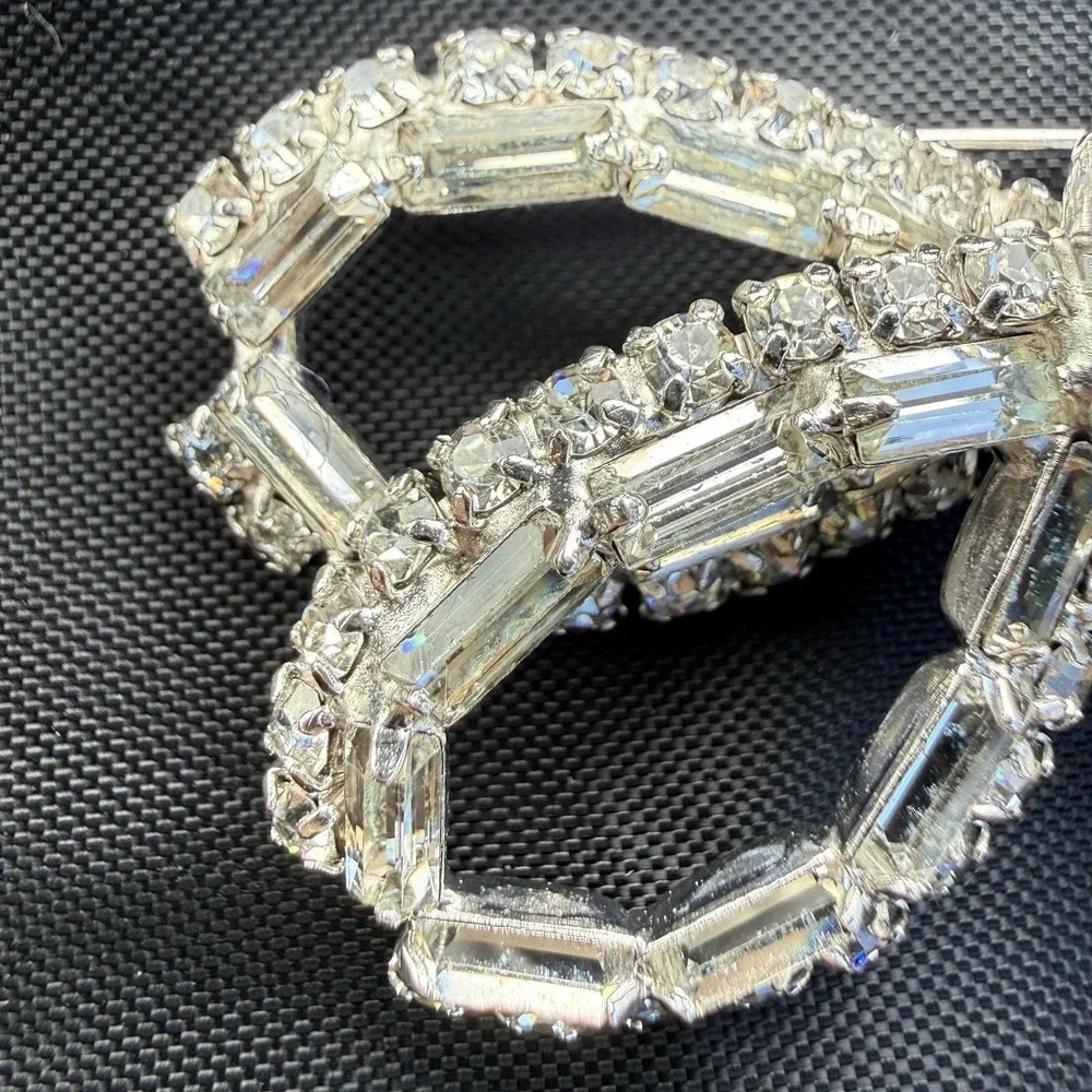 Vintage Rhinestone Bow Brooch/pin Baguette, Round And Emerald Cut Stones